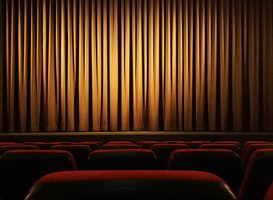 Normal_cinema-4609877_1920