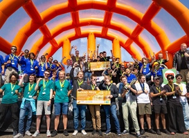 Hanzehogeschool en Fontys winnen de Self Driving Challenge 2025 Hanzehogeschool en Fontys winnen de Self Driving Challenge 2025